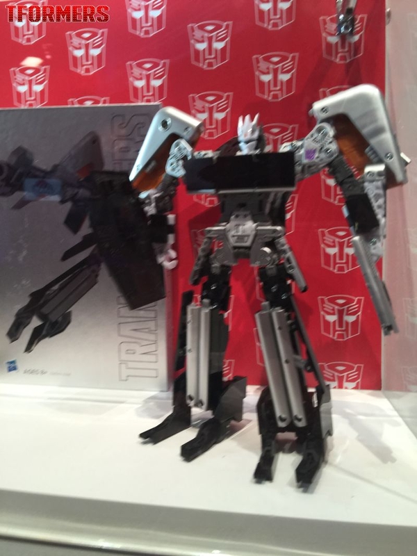 SDCC 2016   Photos From The Hasbro Display With Release Details For Liokaiser TRU RID Exclusive With Stasis Pod  (13 of 30)